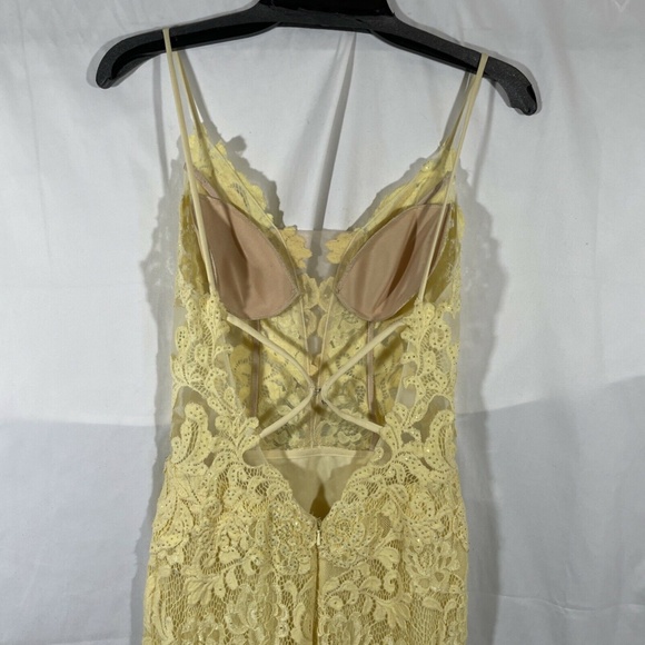 NEW La Femme [ 2 ] Stretch Lace High Slit Gown in Pale Yellow - Picture 12 of 14